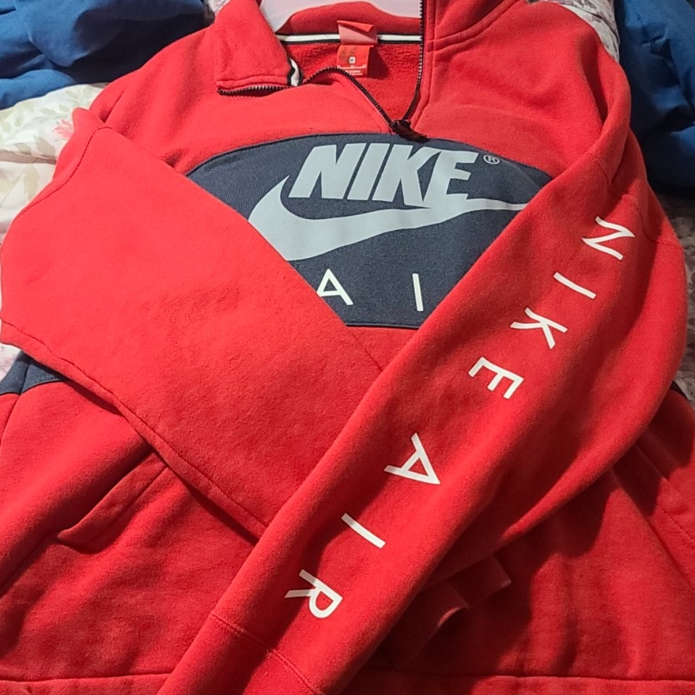 Pullover - Picture 2 of 2